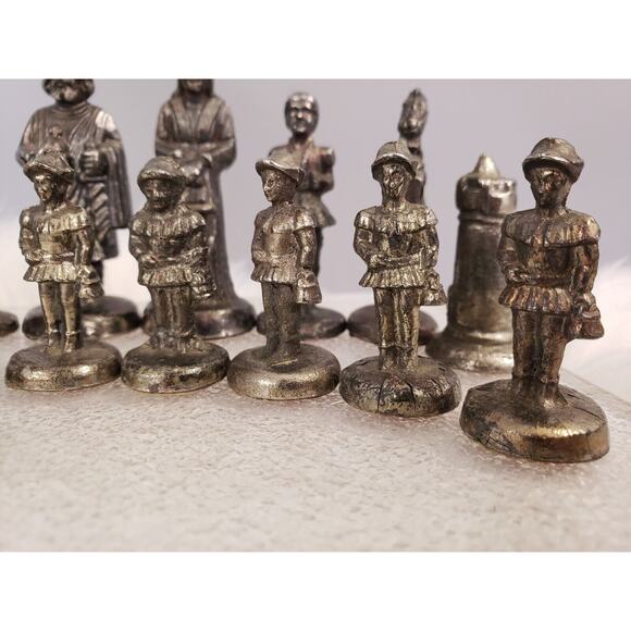 CHARLEMAGNE CRUSADES Chess Pieces Set Nickel & Bronze Firenze Italy vintage rare - Picture 7 of 16